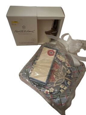 Hearth & Hand & Vera Bradley Place cards, party set.